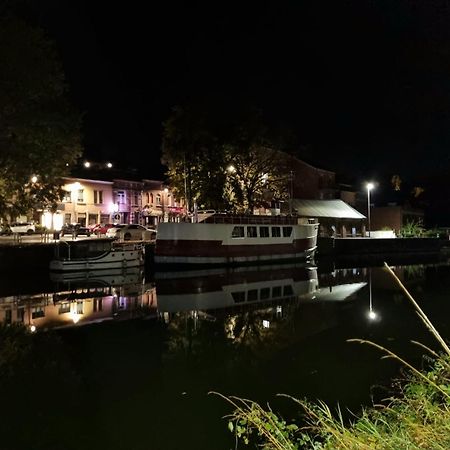 Gite Le Sambre Thuin Eksteriør billede