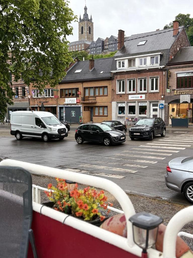 Gite Le Sambre Thuin Eksteriør billede