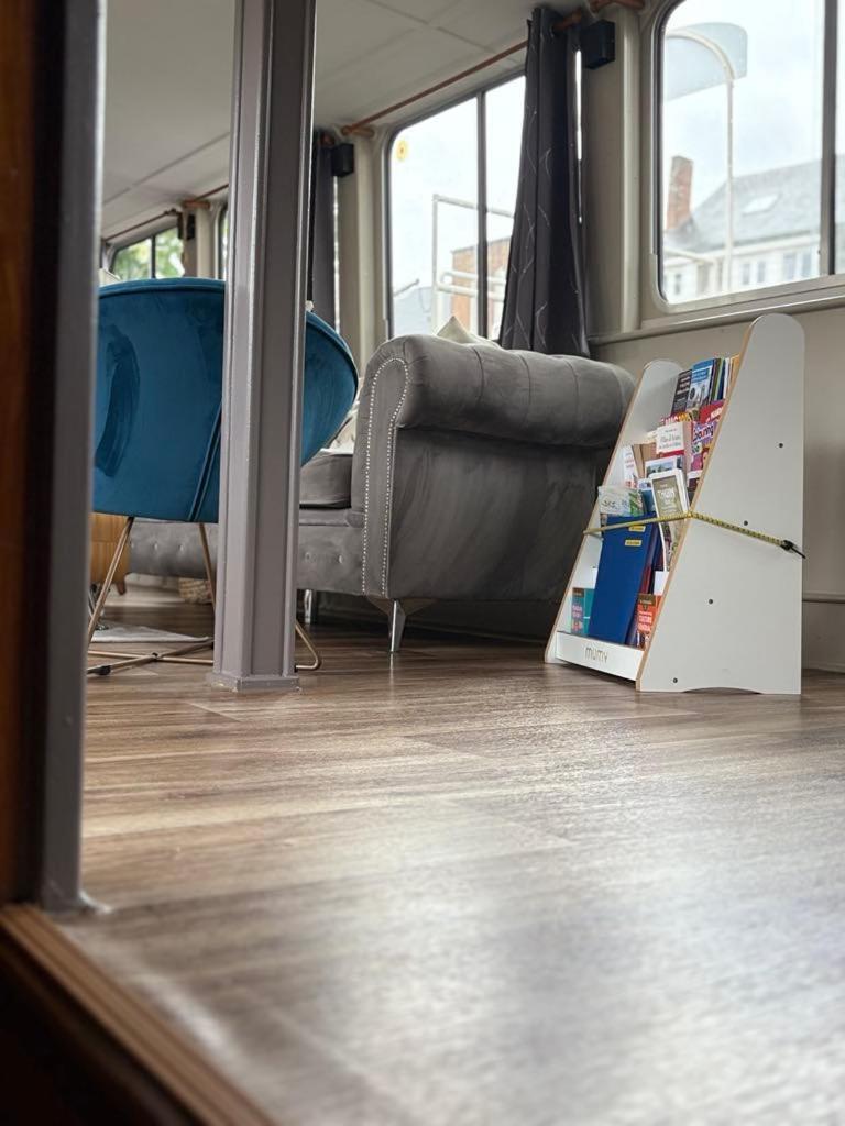 Gite Le Sambre Thuin Eksteriør billede